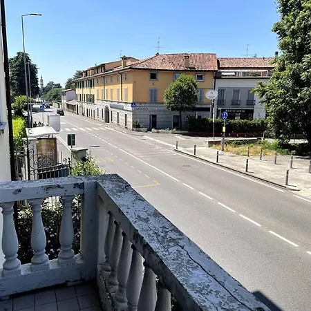 Near Airport - Loft Universita 4 Posti Letto * Bergamo