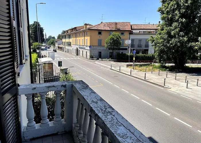 Near Airport - Loft Universita 4 Posti Letto * Bergamo