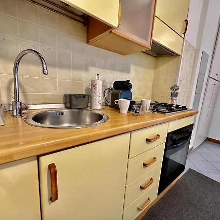 Near Airport - Loft Universita 4 Posti Letto דירה ברגמו