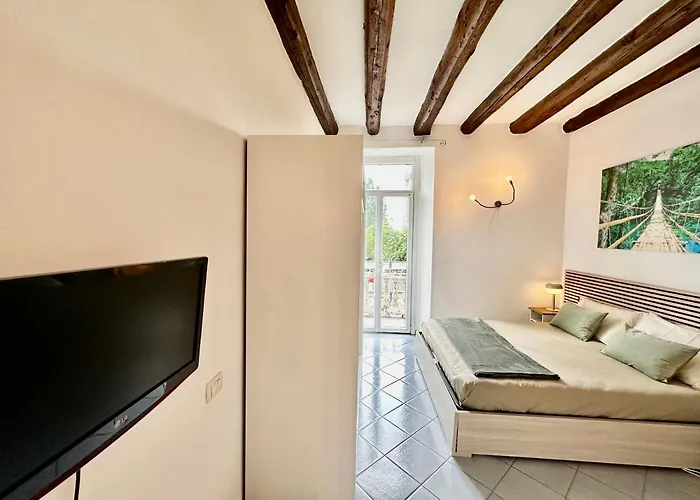 Апартаменты Near Airport - Loft Universita 4 Posti Letto Бергамо