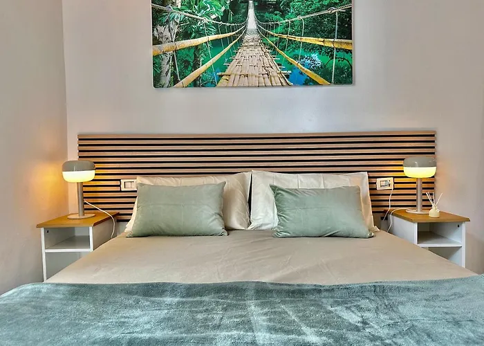 Апартаменты Near Airport - Loft Universita 4 Posti Letto